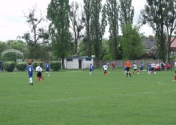 Mecz piłki nożnej ligi okręgowej młodzików Zdrój Ciechocinek - Cheko Skórzno