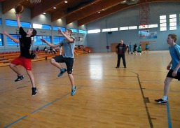 Młodzieżowy turniej streetballa