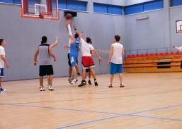 Młodzieżowy Turniej Piłki Koszykowej dla młodzieży szkół gimnazjalnych i ponadgimnazjalnych.