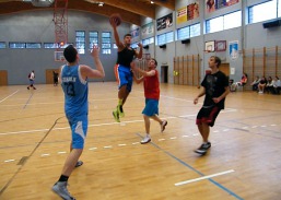 Andrzejkowy Młodzieżowy Turniej Streetballa