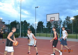 Wieczorowy Turniej Streetballa w kategorii trójek