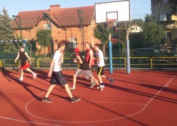 Amatorski Turniej Streetballa Trójek